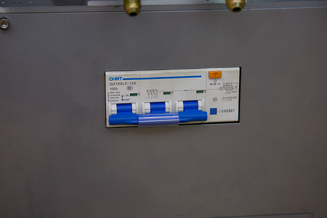 Hydraulic pu foam machine