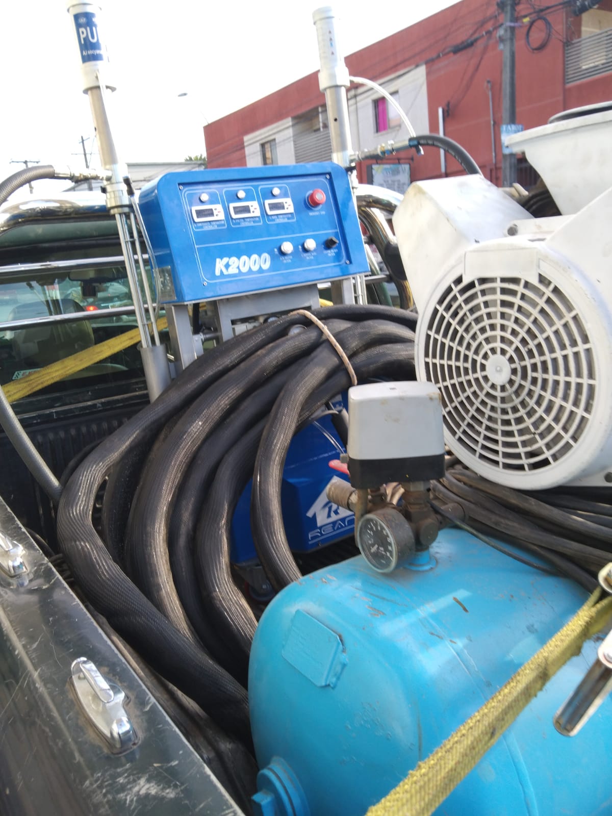 Reanin K2000 polyurethane sprayer