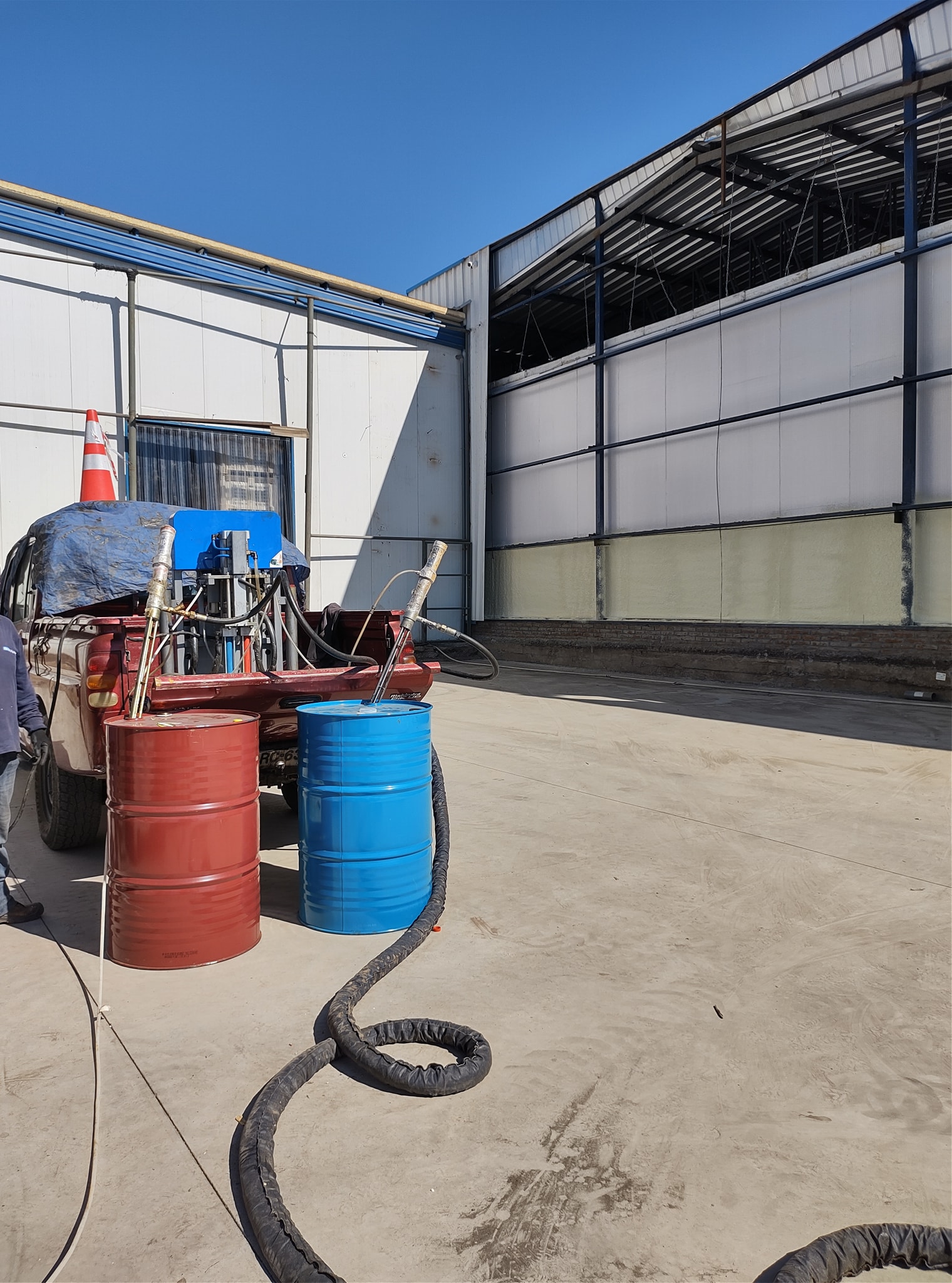 Reanin K2000 polyurethane sprayer